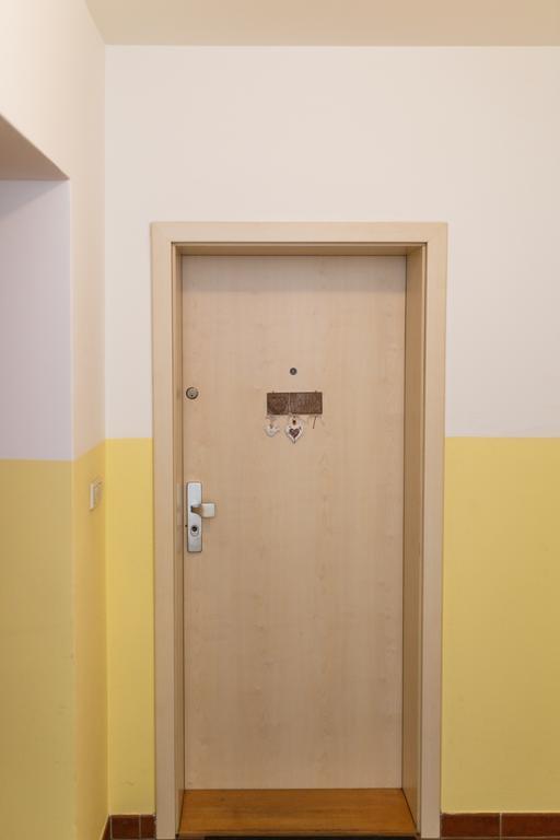 Modern Apartment with 2 bedrooms Karlsbad Buitenkant foto