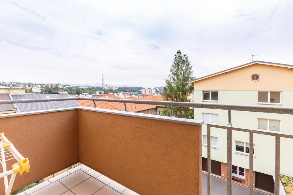 Modern Apartment with 2 bedrooms Karlsbad Buitenkant foto