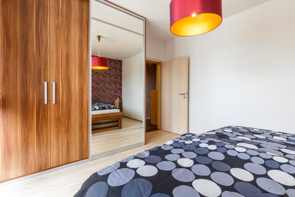 Modern Apartment with 2 bedrooms Karlsbad Buitenkant foto